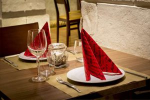 Tres formas para decorar tu mesa en Navidad