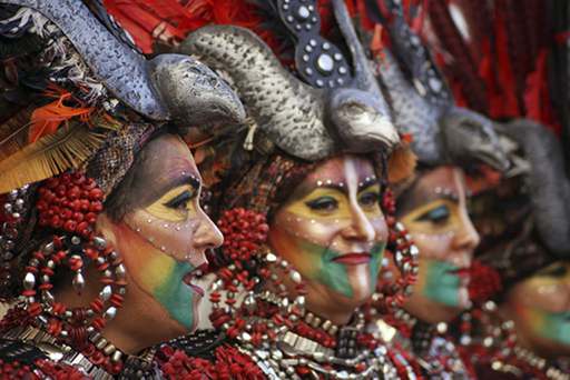 Descanso de Muropapel por Fiestas locales